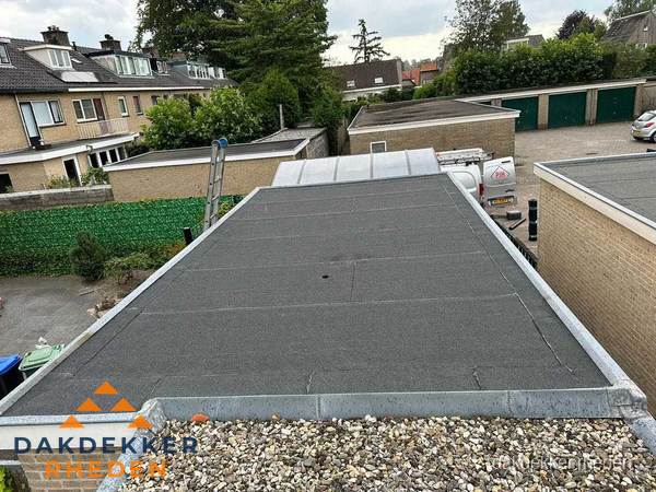 Dakinspectie plat dak na renovatie in Rheden