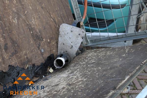 Dakdekkers gasbrander voor bitumen werkzaamheden in Rheden Dakdekkers gasbrander voor bitumen werkzaamheden in Rheden