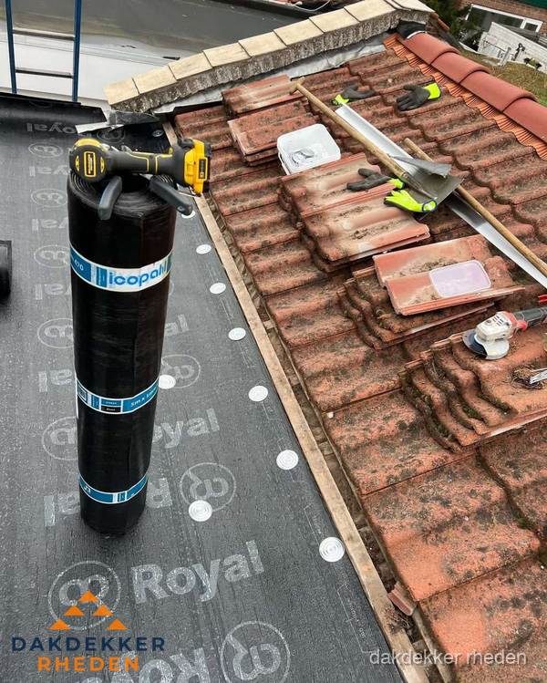 Dakschade herstel: pannendak renovatie in Rheden